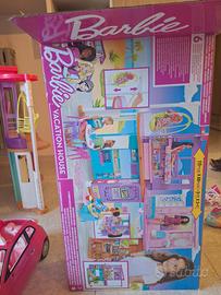 Casa delle Vacanze Barbie + Barbie e accessori