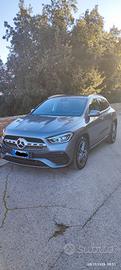 MERCEDES GLA 200d allestimento AMG