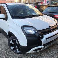 FIAT Panda 1.0 FireFly S&S Hybrid Pandina Cross