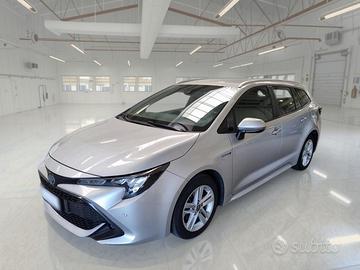 TOYOTA COROLLA TS 1.8 HYBRID BUSINESS TECH STATION