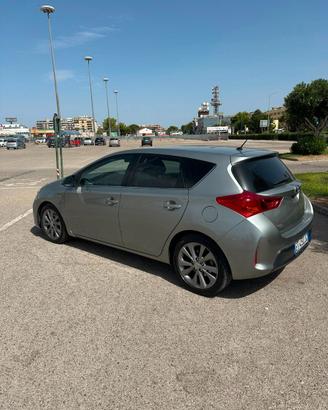 Toyota auris 1.8 Hybrid