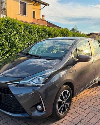 Toyota Yaris Hibrid  1500-anno 2017