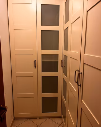 Armadio angolare ikea