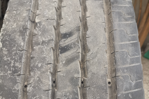 Gomme 295/80 R 22.5