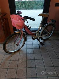 Biciclette da ragazzina e da  bambina
