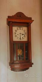 Orologio vintage a pendolo