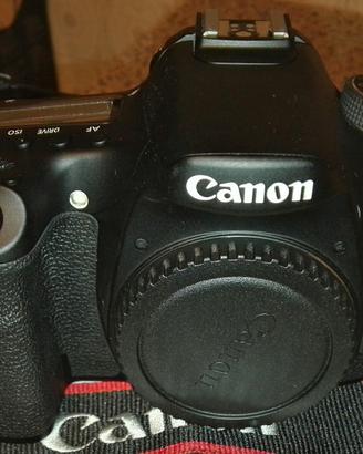 Canon 70d perfetta,novemila scatti,da vetrina