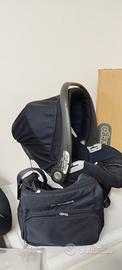 seggiolino auto e ovetto bambini