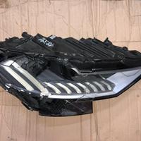 Faro anteriore Audi Q8