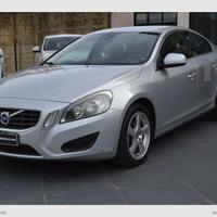 VOLVO S60 D3 Momentum