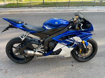 Yamaha R6 2011