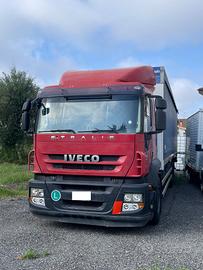 Iveco Stralis 260S42 3 assi centinato con sponda