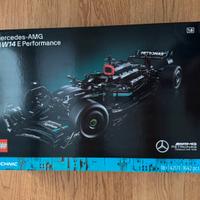 Lego Mercedes-AMG F1 W14 E Performance