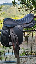 Selle e finimenti per l'equitazione 