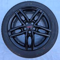 Ruota con cerchio Alutec e pneumatico