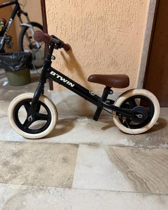 B TWIN bici senza pedali