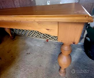 Tavolo in legno 