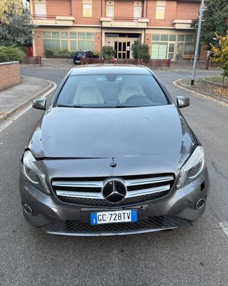 Mercedes-benz A 180 CDI Premium sinistrata