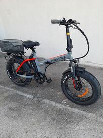 BICICLETTA ELETTRICA ARGENTO