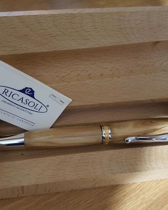 Penna Ricasoli in legno artigianale con custodia