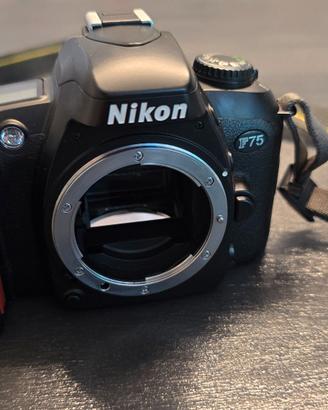 Nikon F75 analogica