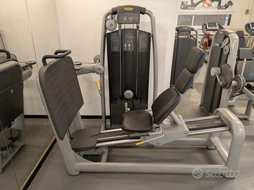Attrezzi palestra Technogym - isotonico e cardio