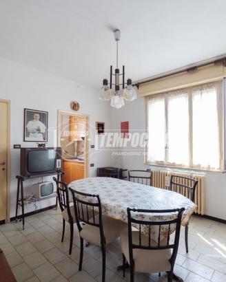Appartamento a Bulciago Via Santo Stefano 4 locali