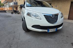 Lancia Ypsilon 0.9 TwinAir Metano