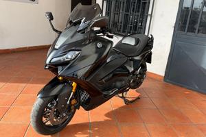 Tmax 560 tech max