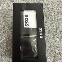 Kit cravatta e fazzoletto da taschino hugo boss