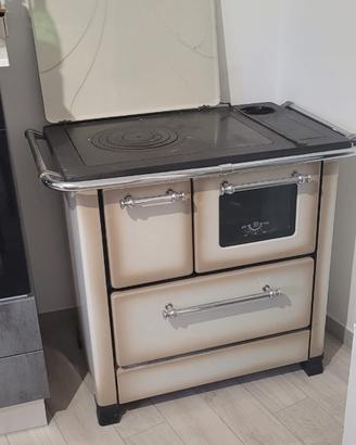 cucina/stufa Nordica a legna