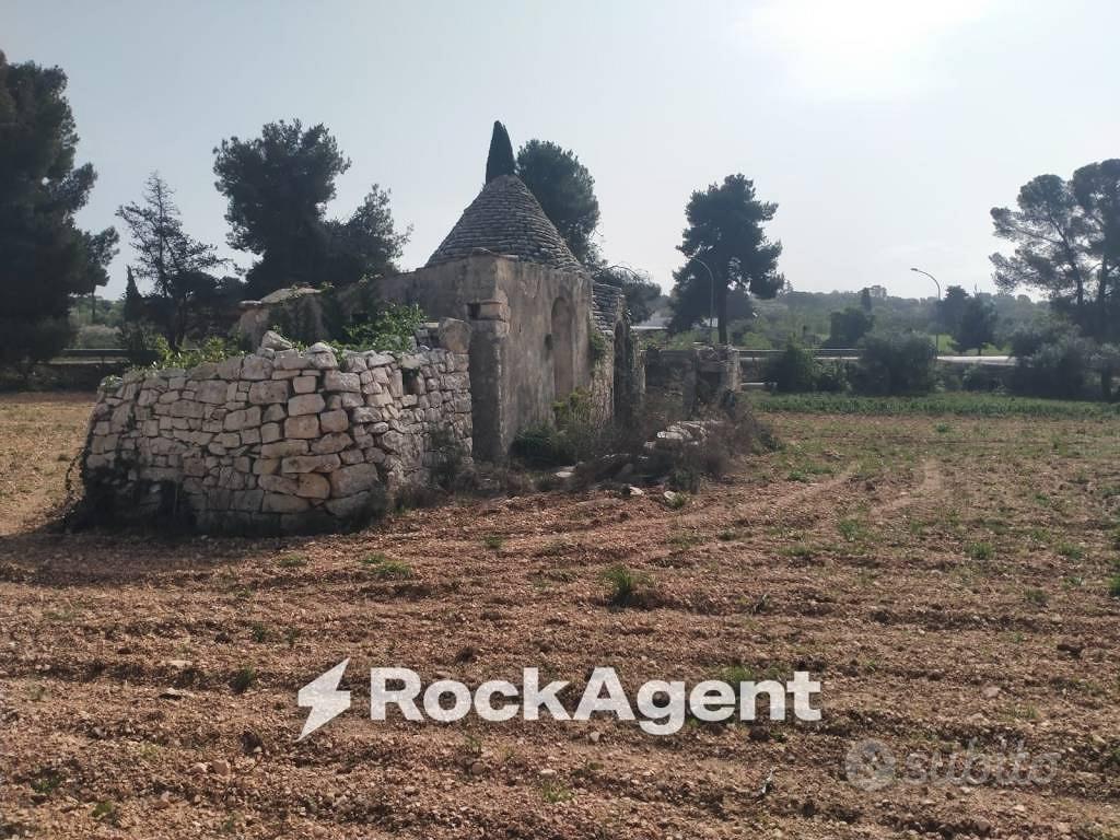 Rustico / Casale di 50 m² con 2 locali a Conversan - Altro