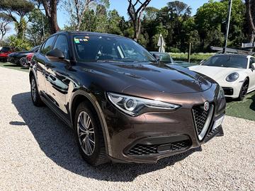 Alfa Romeo Stelvio 2.2 Turbodiesel 160 CV AT8 RWD 
