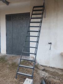 Scala in ferro