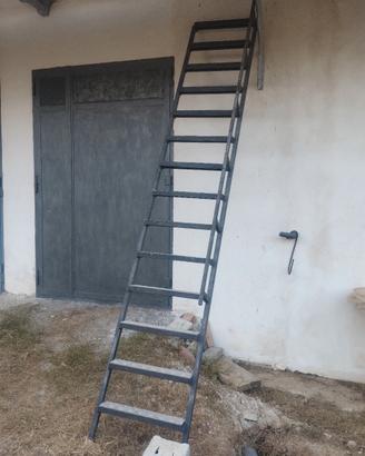 Scala in ferro