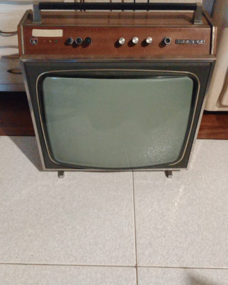 TV antica funzionante