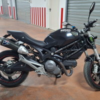 Ducati Monster 696 Performance