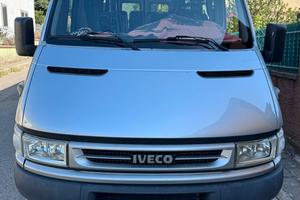Minibus Iveco Daily 50c15 20 posti
