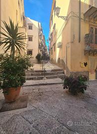 2 LOCALI A PALERMO