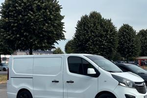 Opel vivaro 1.6 120 cavalli euro 6 no iva
