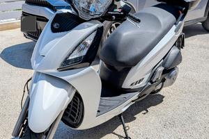 Kymko people 300 gti Abs