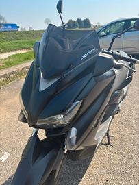 Yamaha XMAX iron con ABS