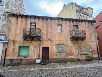 Immobile calangianus