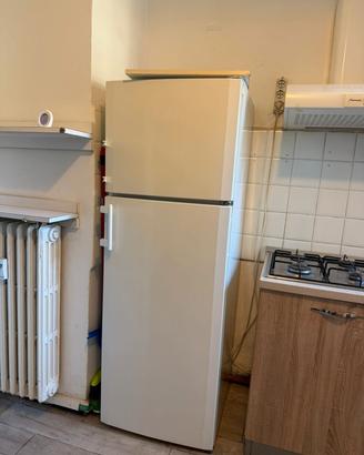 Frigorifero con freezer