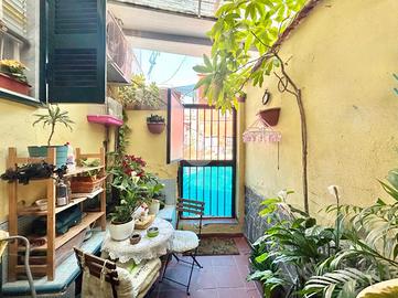 3 LOCALI A NAPOLI