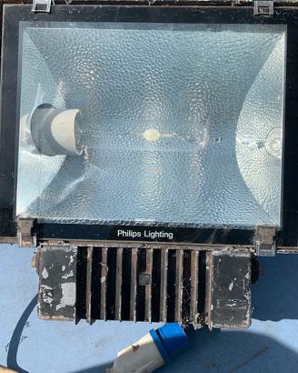 8 fari Pilips400 w  Completo di lampada di