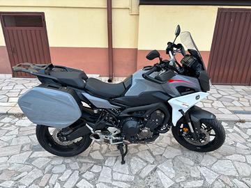 YAMAHA TRACER 900