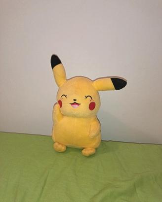 Peluche Pikachu