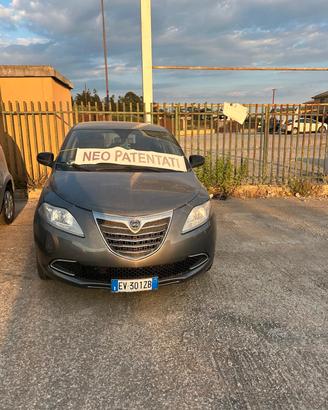 Lancia Ypsilon 1.2 69 CV 5 porte GPL Ecochic Gold