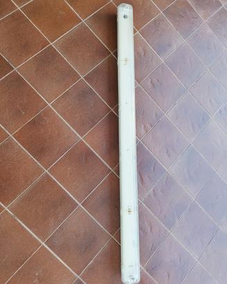 plafoniera stagna ip65 150cm